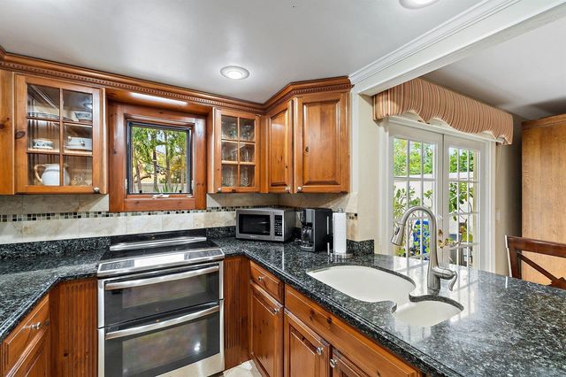 104 W Spearfish Lane, Jupiter, FL 33477