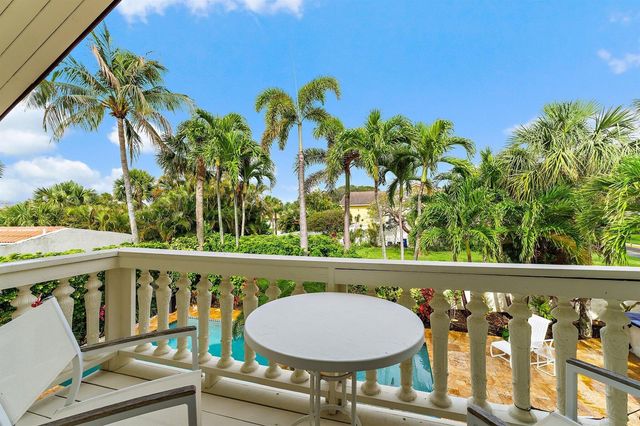 104 W Spearfish Lane, Jupiter, FL 33477