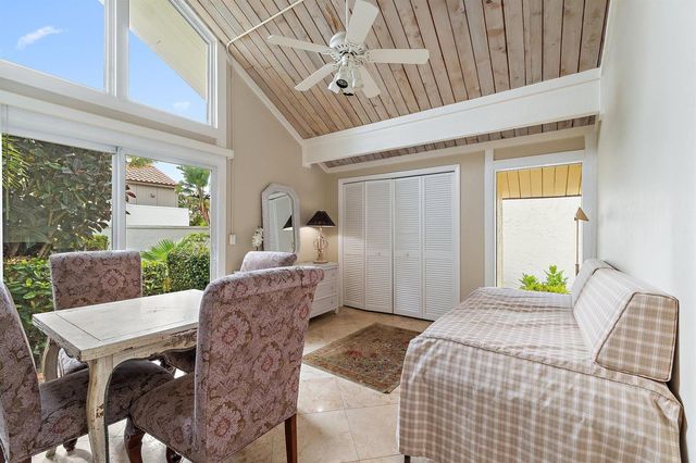 104 W Spearfish Lane, Jupiter, FL 33477