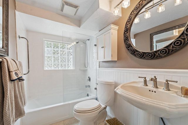 104 W Spearfish Lane, Jupiter, FL 33477