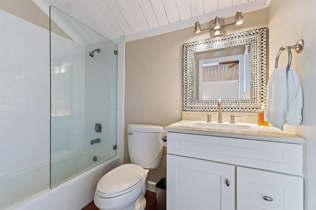 104 W Spearfish Lane, Jupiter, FL 33477