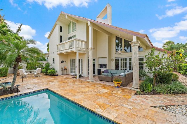 104 W Spearfish Lane, Jupiter, FL 33477
