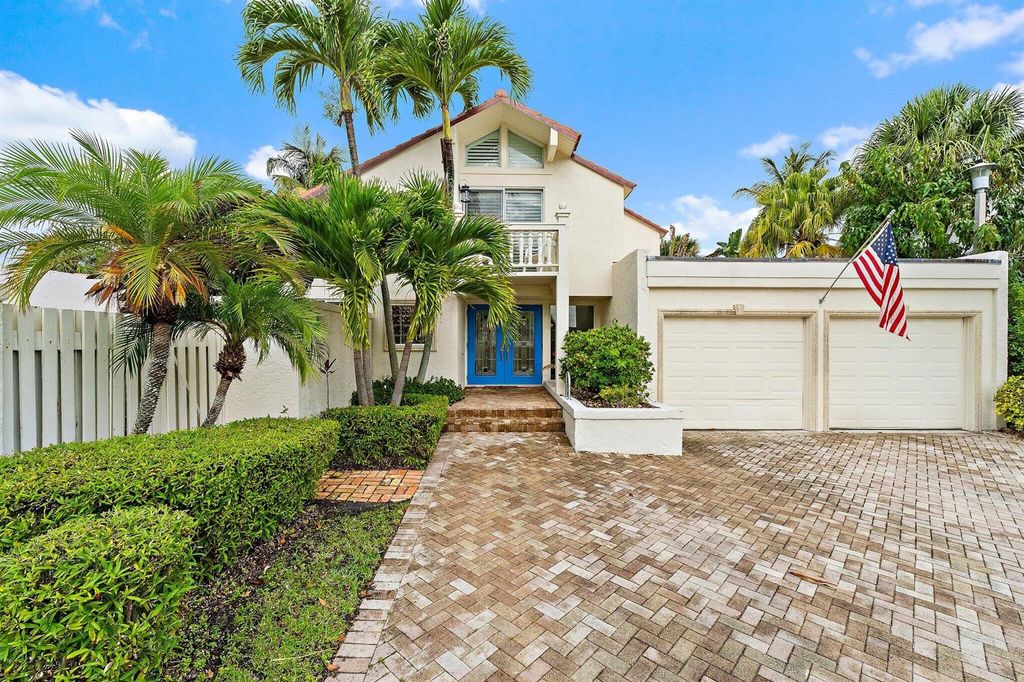 104 W Spearfish Lane, Jupiter, FL 33477
