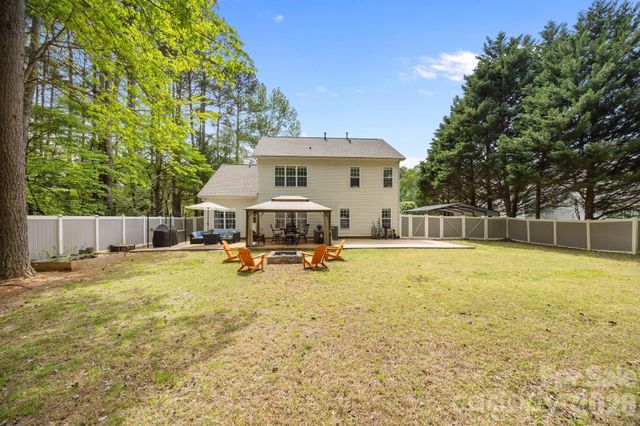 8821 Hambright Road, Huntersville, NC 28078