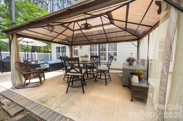 8821 Hambright Road, Huntersville, NC 28078