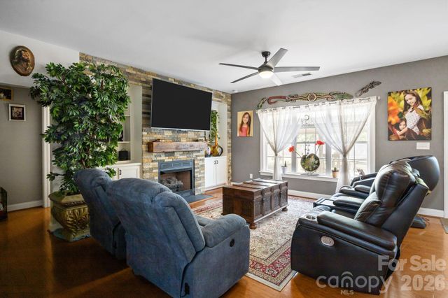 8821 Hambright Road, Huntersville, NC 28078