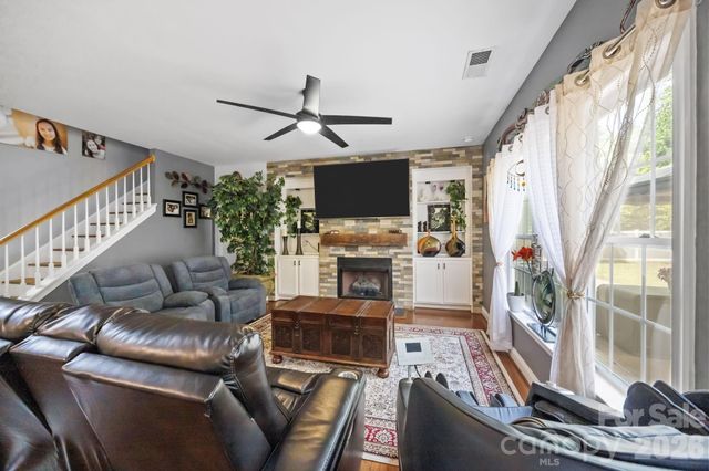 8821 Hambright Road, Huntersville, NC 28078