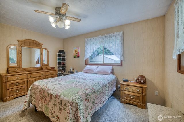 1417 Stanford Drive, Cosmopolis, WA 98537