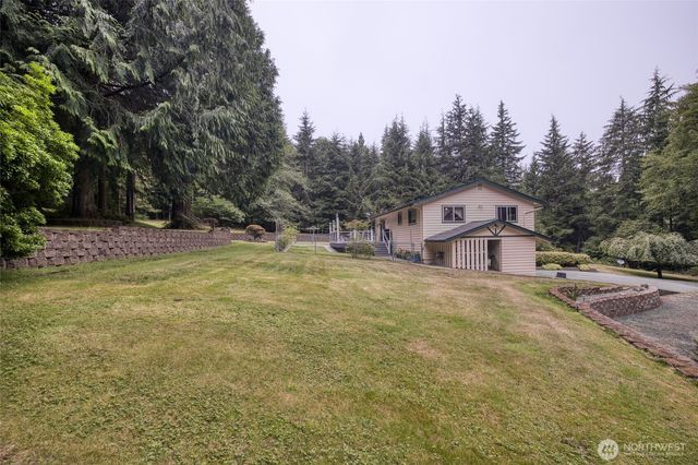 1417 Stanford Drive, Cosmopolis, WA 98537