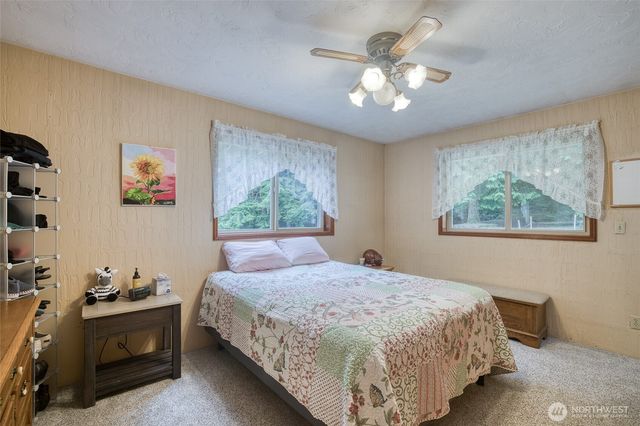 1417 Stanford Drive, Cosmopolis, WA 98537