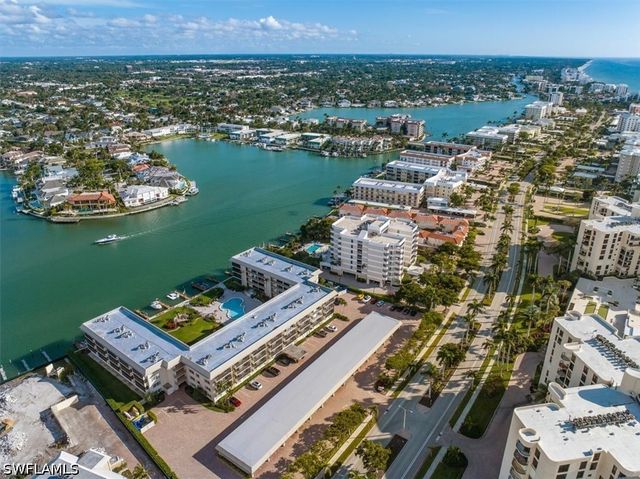 3200 Gulf Shore BLVD N 115, Naples, FL 34103
