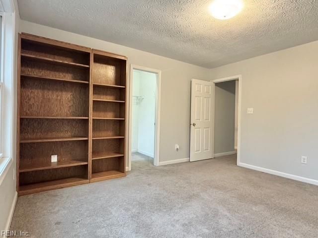 905 Edgewater DR, Newport News, VA 23602