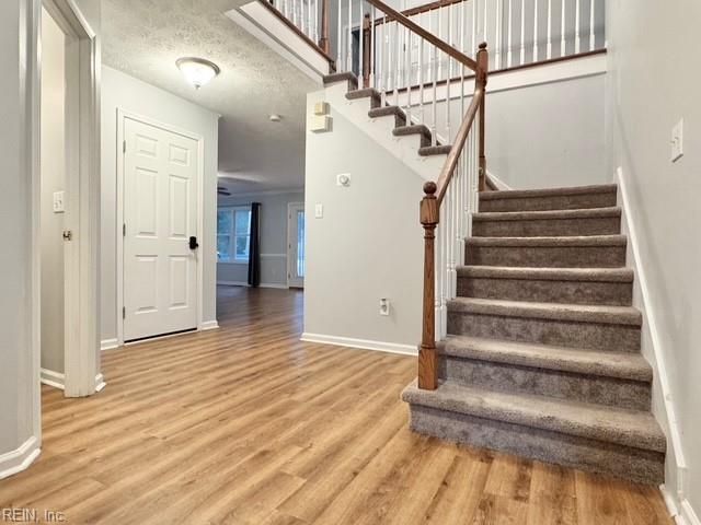 905 Edgewater DR, Newport News, VA 23602