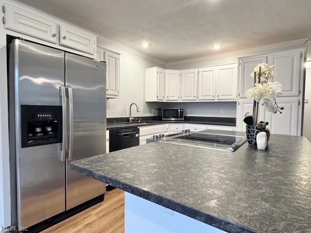 905 Edgewater DR, Newport News, VA 23602