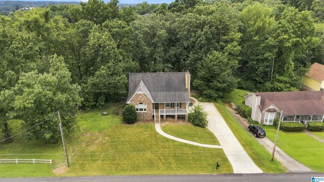 846 HONEYSUCKLE DRIVE, Fultondale, AL 35068
