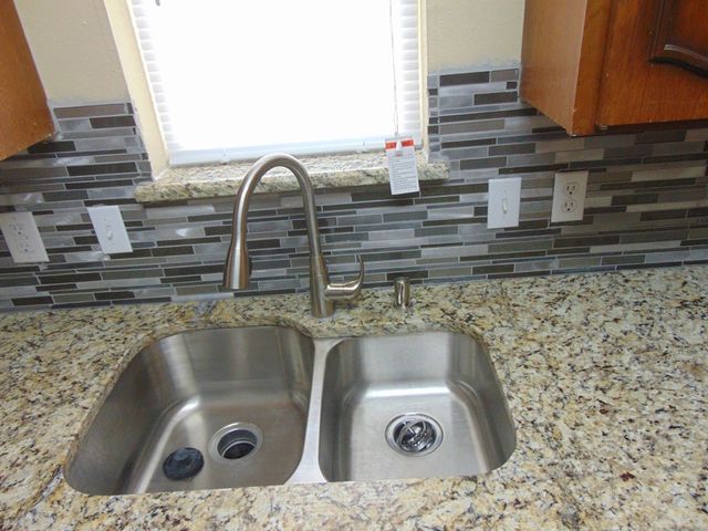 2114 E Park Row Drive, Arlington, TX 76010