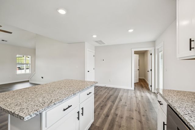 138 Alice Preston Loop, Gordonsville, TN 38563