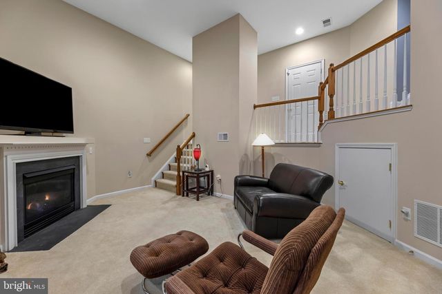 9842 PICKENS PL, Manassas Park, VA 20111