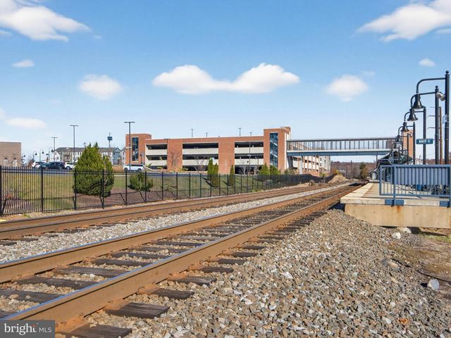 9842 PICKENS PL, Manassas Park, VA 20111