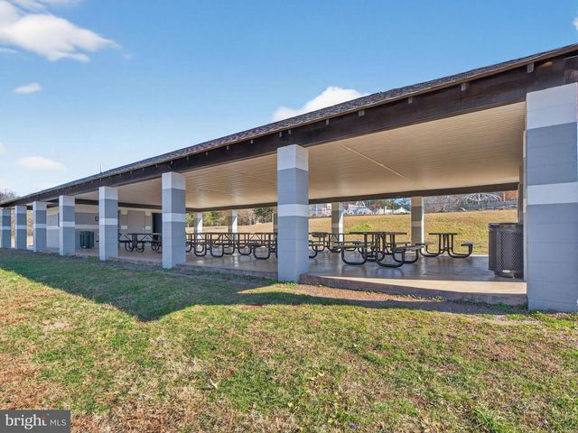 9842 PICKENS PL, Manassas Park, VA 20111