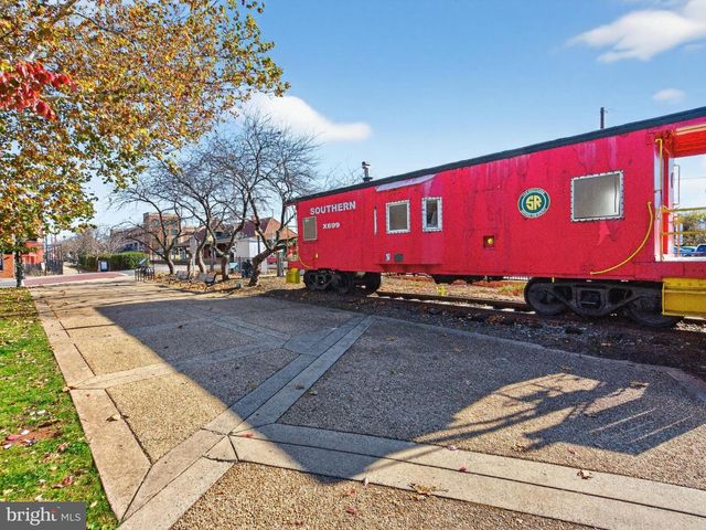 9842 PICKENS PL, Manassas Park, VA 20111