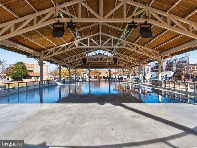 9842 PICKENS PL, Manassas Park, VA 20111