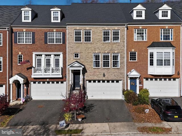 9842 PICKENS PL, Manassas Park, VA 20111