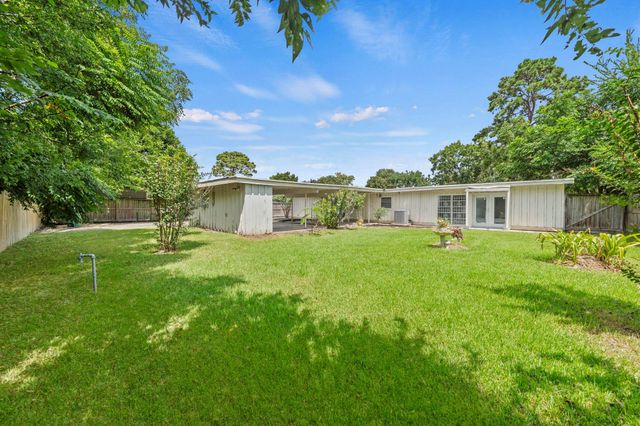 7123 Leader Street, Houston, TX 77074