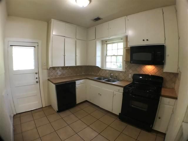2900 Hampton RD, Austin, TX 78705