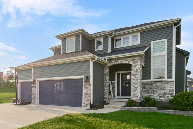 16247 S Kill Creek Road, Gardner, KS 66030