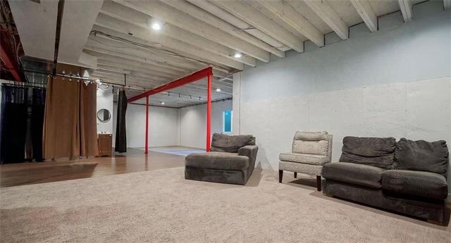 16247 S Kill Creek Road, Gardner, KS 66030