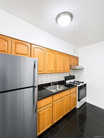 104-33 39th Avenue 2B, Corona, NY 11368