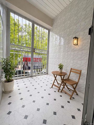 104-33 39th Avenue 2B, Corona, NY 11368