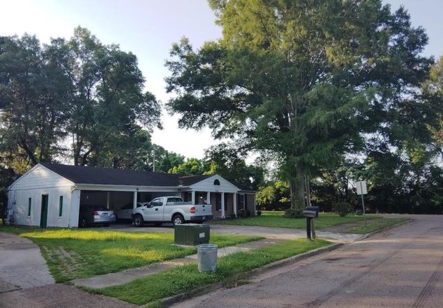 8160 LEIGHTON LN, Millington, TN 38053