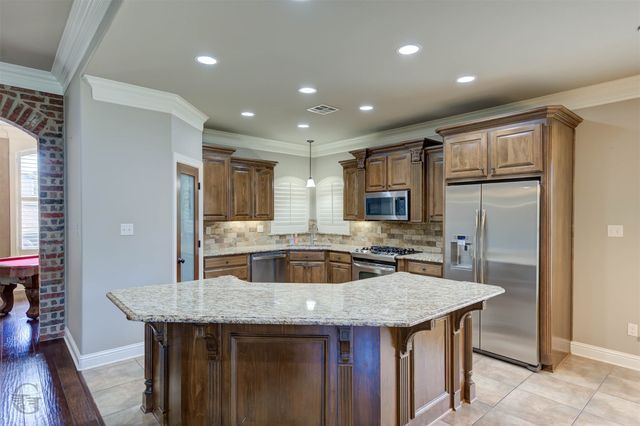 517 Tupelo Drive, Bossier City, LA 71111