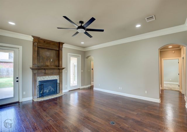517 Tupelo Drive, Bossier City, LA 71111