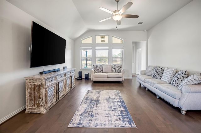 4213 Leslies Way, Dickinson, TX 77539