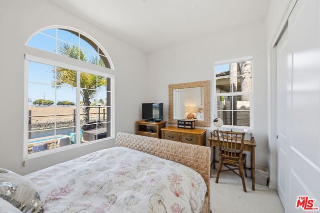 4061 Adriatic Street, Oxnard, CA 93035