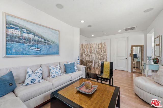 4061 Adriatic Street, Oxnard, CA 93035