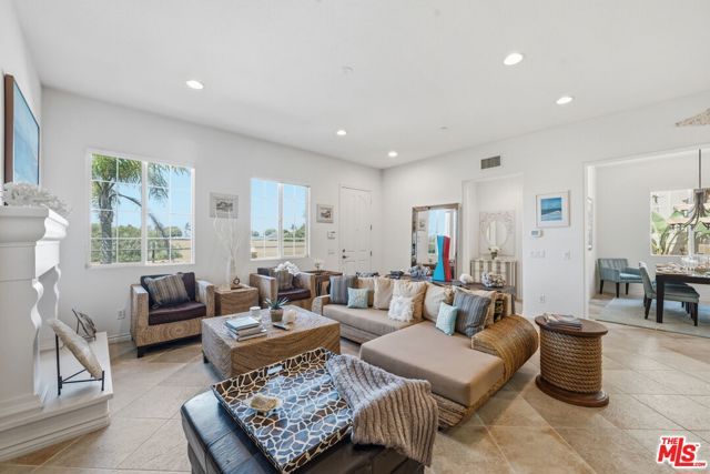 4061 Adriatic Street, Oxnard, CA 93035