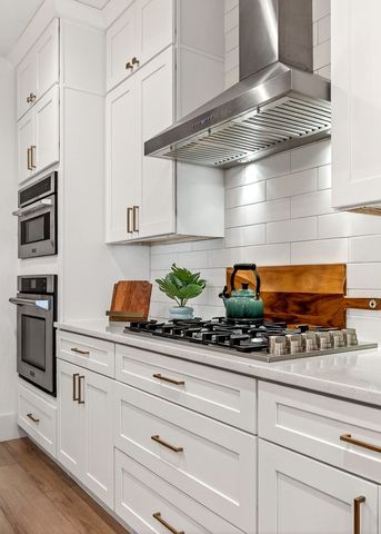 623 Longstreet Dr, Cookeville, TN 38506