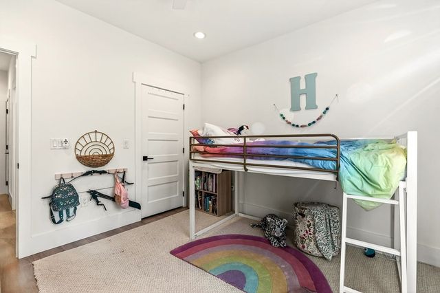 623 Longstreet Dr, Cookeville, TN 38506