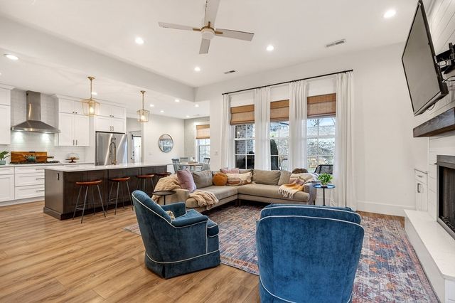 623 Longstreet Dr, Cookeville, TN 38506