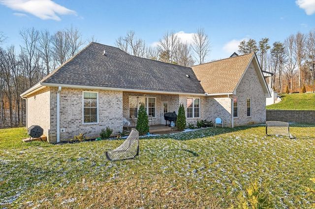 623 Longstreet Dr, Cookeville, TN 38506