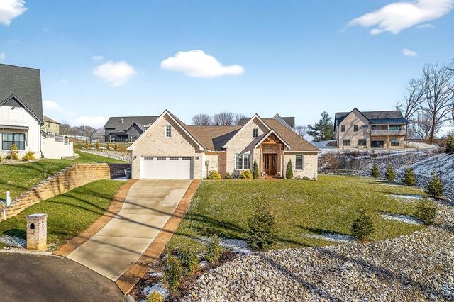 623 Longstreet Dr, Cookeville, TN 38506