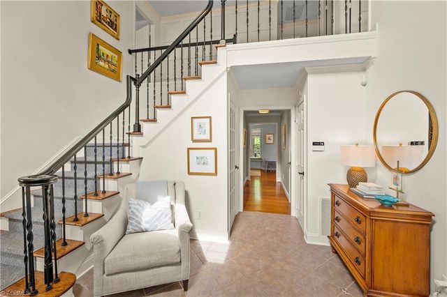 1000 Greenhurst Road, Winston-salem, NC 27104