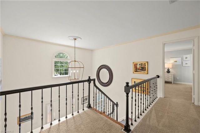 1000 Greenhurst Road, Winston-salem, NC 27104