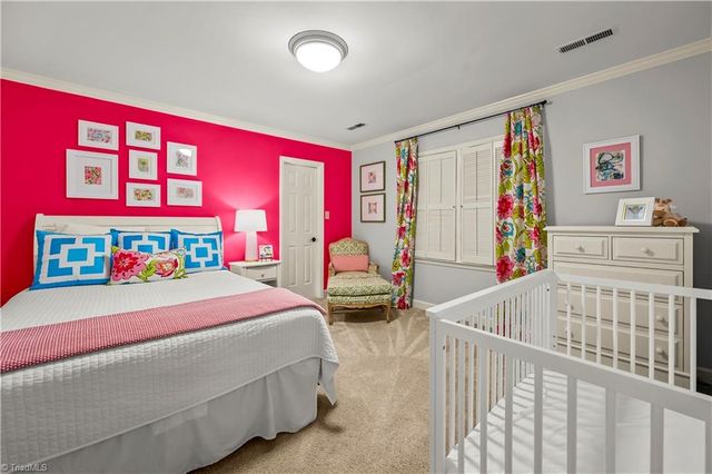 1000 Greenhurst Road, Winston-salem, NC 27104