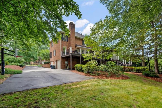 1000 Greenhurst Road, Winston-salem, NC 27104