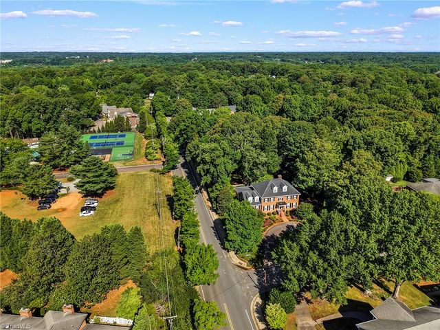 1000 Greenhurst Road, Winston-salem, NC 27104
